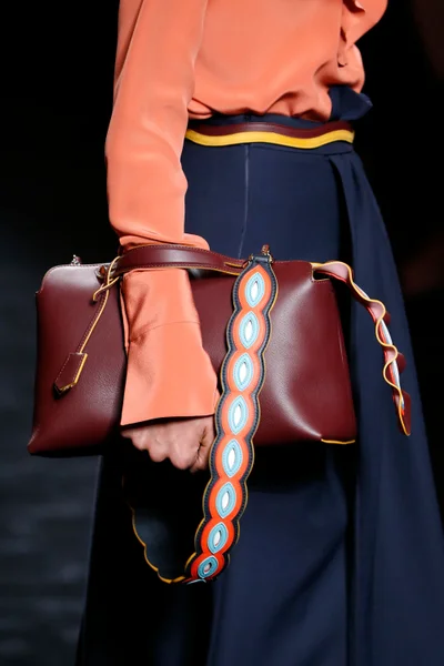 Look 7